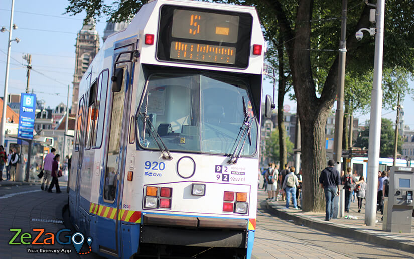 תחבורה באמסטרדם, בתמונה: טראם - חשמלית באמסטרדם