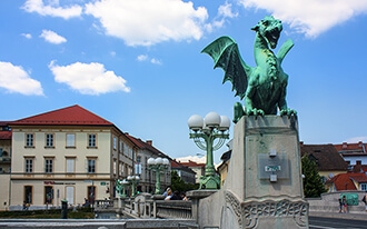פסטיבל הדרקון בסלובניה (Ljubljana Dragon Carnival)